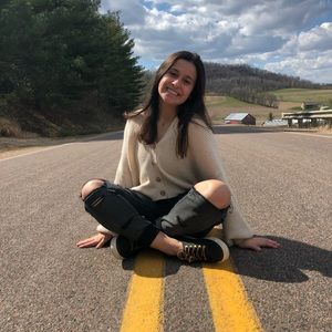 Meet your Posher, Anna